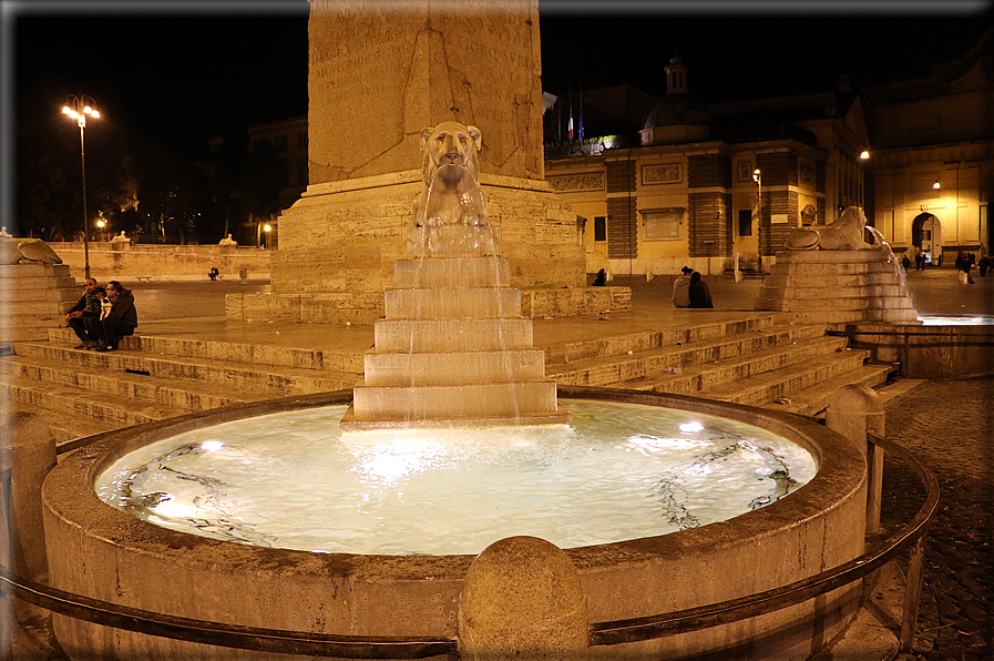 foto Roma di Notte